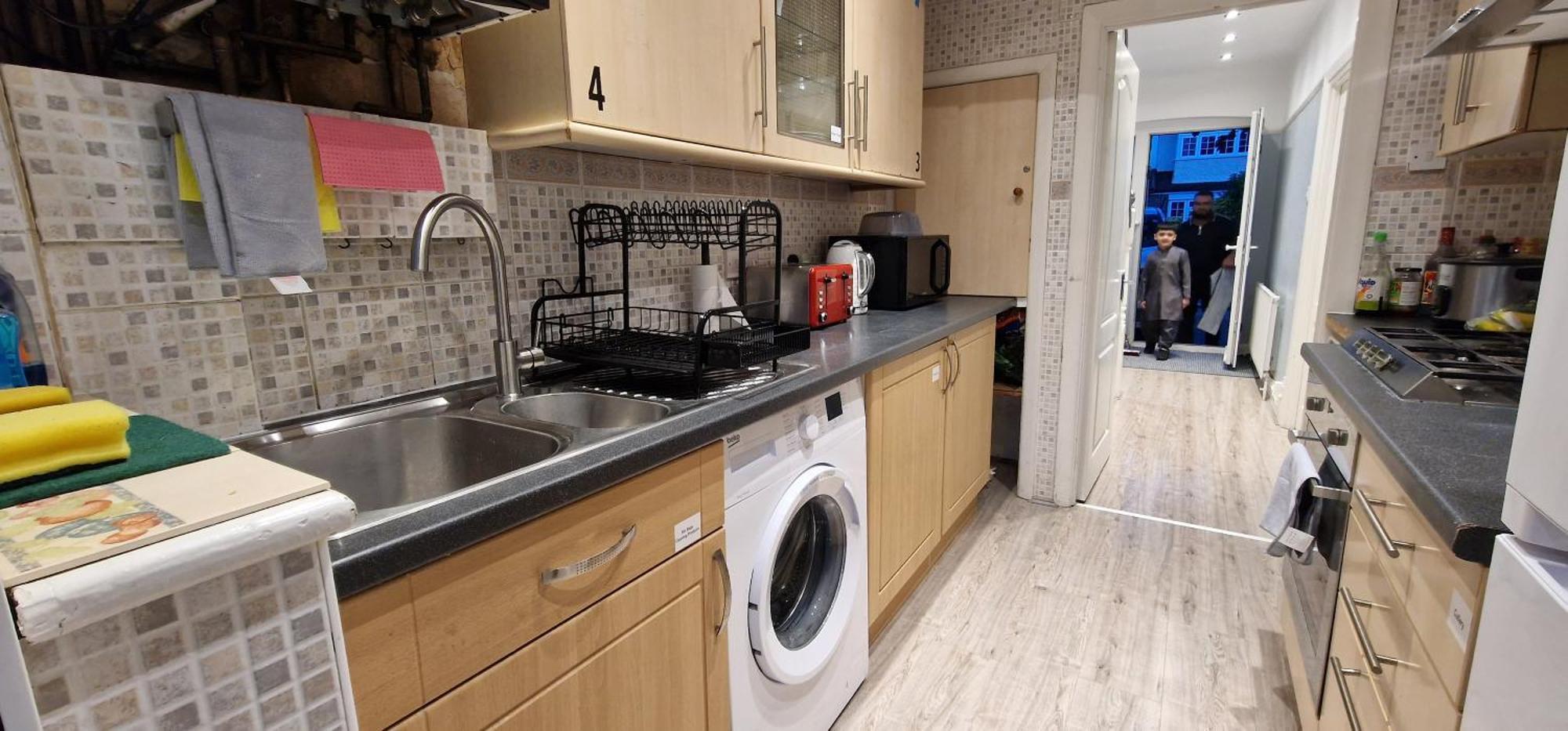 Rowan Crescent's Luxury Stay-in 3 Homestay Streatham Vale