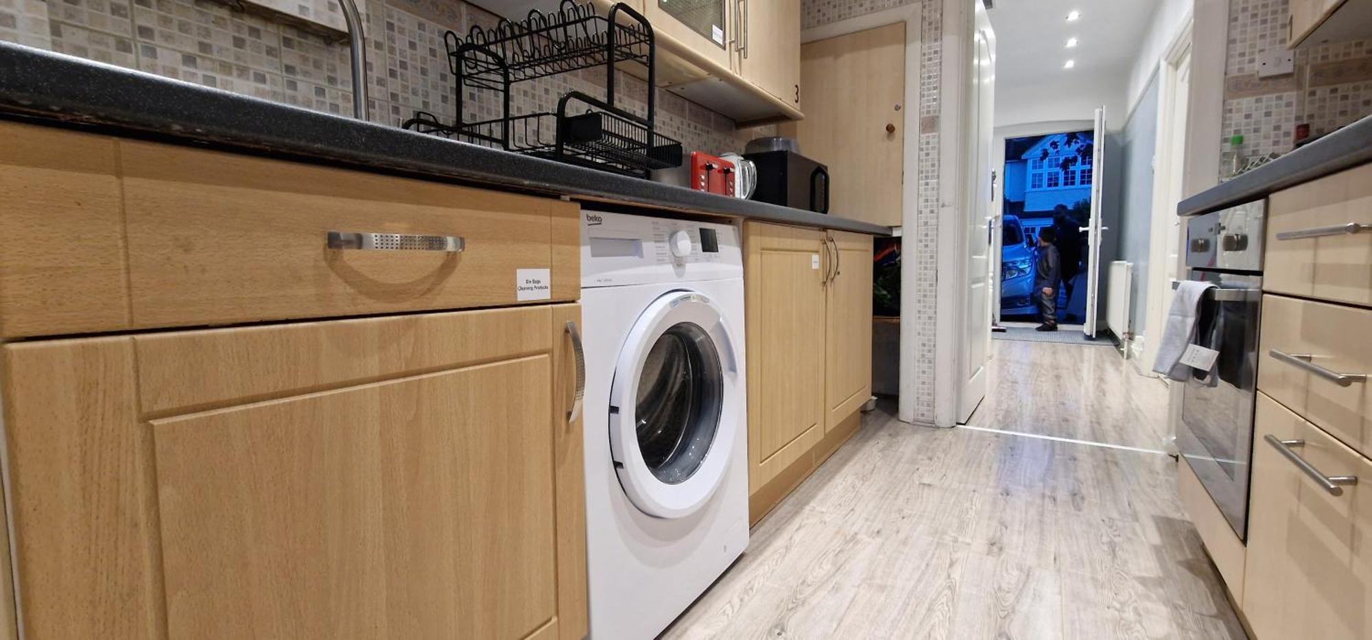 Rowan Crescent's Luxury Stay-in 3 Homestay Streatham Vale